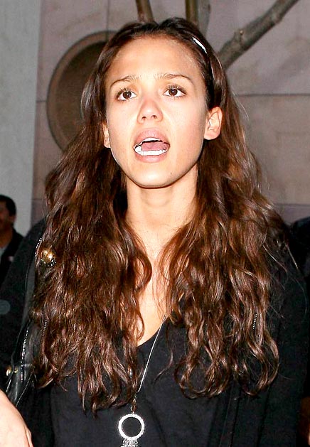 jessica alba without makeup. The Stars Without Cosmetics